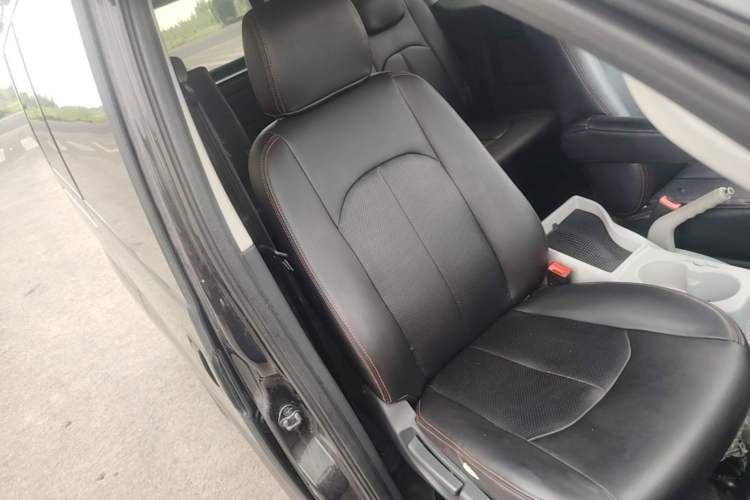 Used JAC Refine M3 2019 Creator Edition 1.8L Luxury Model Right Front Seat