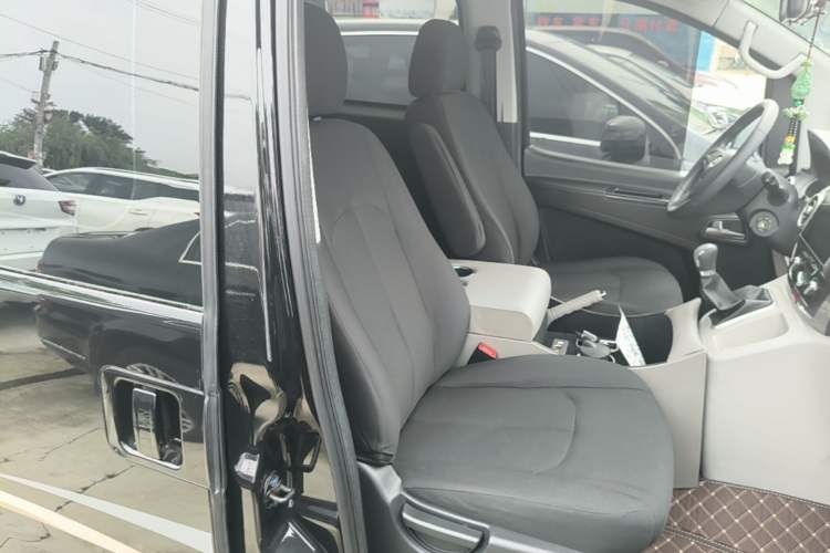 Used JAC Refine M3 2019 Creator Edition 1.8L Luxury Model Right Front Seat