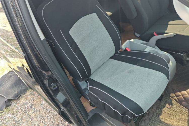 Used JAC Refine M3 2019 Creator Edition 1.8L Luxury Model Right Front Seat