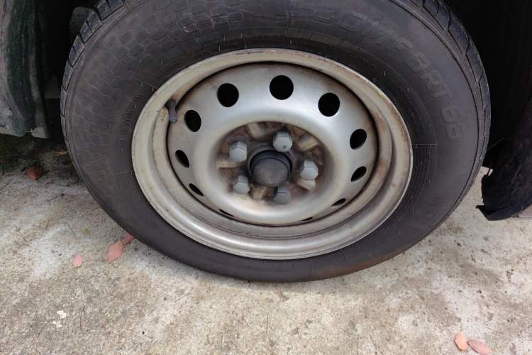 Used JAC Refine M3 2019 1.8L 5-Seater Express Edition Right Front Wheel Hub
