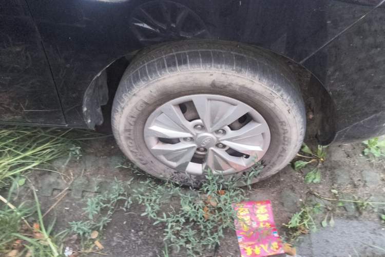 Used JAC Refine M3 2019 PLUS Maker Edition 1.8L Luxury Model Right Front Wheel Hub
