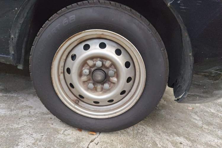 Used JAC Refine M3 2019 1.8L 5-Seater Express Edition Right Front Wheel Hub
