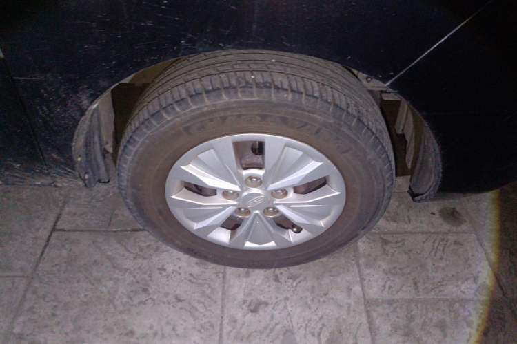 Used JAC Refine M3 2019 PLUS Maker Edition 1.8L Luxury Model Right Front Wheel Hub