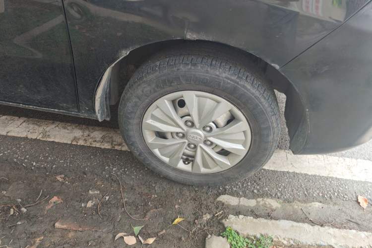 Used JAC Refine M3 2019 Creator Edition 1.8L Luxury Model Right Front Wheel Hub