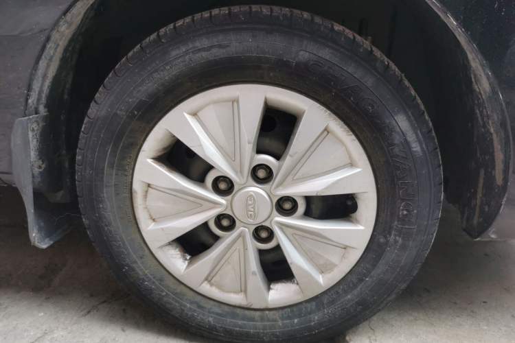 Used JAC Refine M3 2019 PLUS Maker Edition 1.8L Luxury Model Right Front Wheel Hub