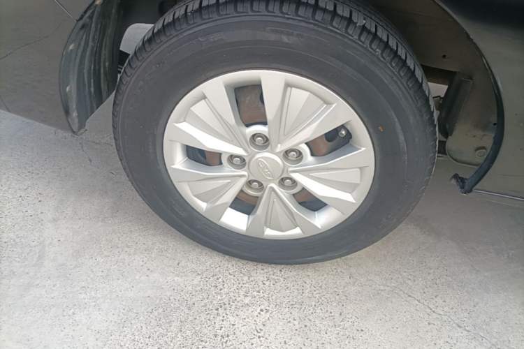 Used JAC Refine M3 2019 PLUS Maker Edition 1.8L Luxury Model Right Rear Wheel Hub