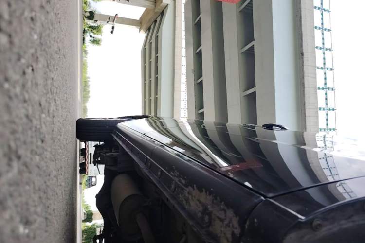 Used JAC Refine M3 2019 Creator Edition 1.8L Luxury Model Right Side Sill