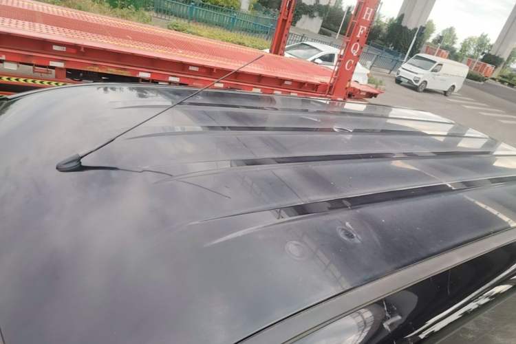 Used JAC Refine M3 2019 Creator Edition 1.8L Luxury Model Roof