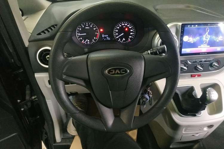 Used JAC Refine M3 2019 PLUS Maker Edition 1.8L Luxury Smart Model with 9 Seats Steering Wheel