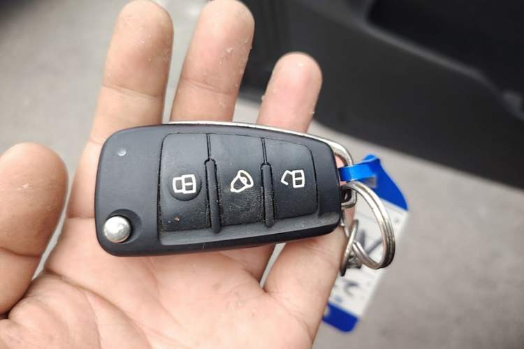 Used JAC Refine M3 2019 Creator Edition 1.8L Luxury Model Vehicle Key