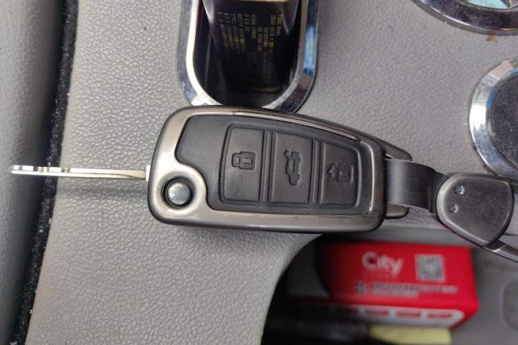 Used JAC Refine M3 2019 PLUS Maker Edition 1.8L Luxury Model Vehicle Key