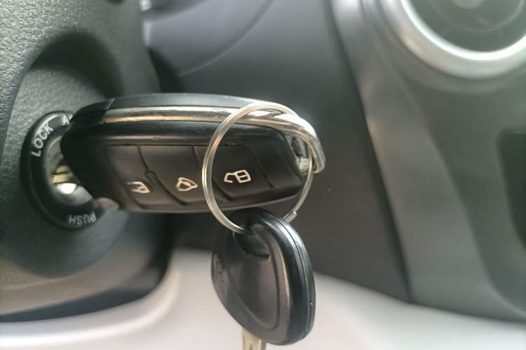 Used JAC Refine M3 2019 PLUS Maker Edition 1.8L Luxury Model Vehicle Key