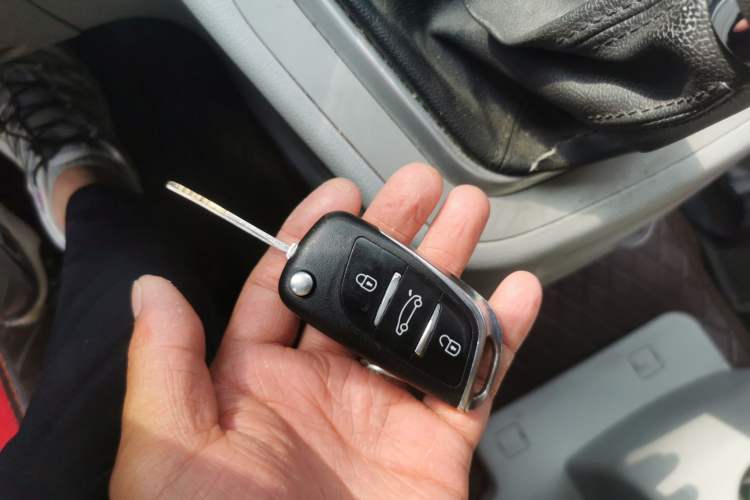 Used JAC Refine M3 2019 PLUS Maker Edition 1.8L Luxury Model Vehicle Key
