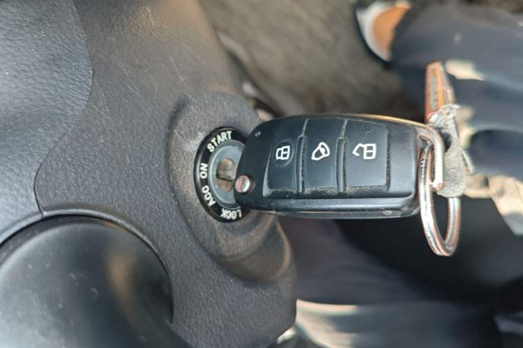 Used JAC Refine M3 2019 Creator Edition 1.8L Luxury Model Vehicle Key