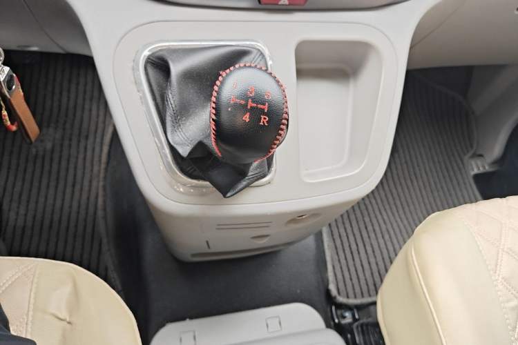 Used JAC Refine M3 2019 IKEA Edition 1.8L Luxury Model Gear Lever