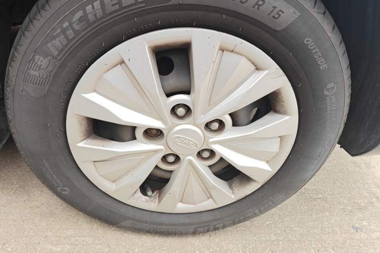 Used JAC Refine M3 2019 IKEA Edition 1.8L Luxury Model Right Front Wheel Hub