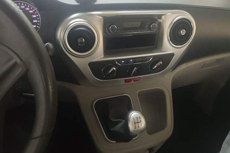 Used JAC Refine M3 2019 Creator Edition 1.8L Luxury Model Audio And AC Panel