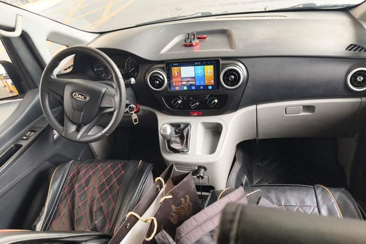 Used JAC Refine M3 2019 1.6L Express Edition Center Console