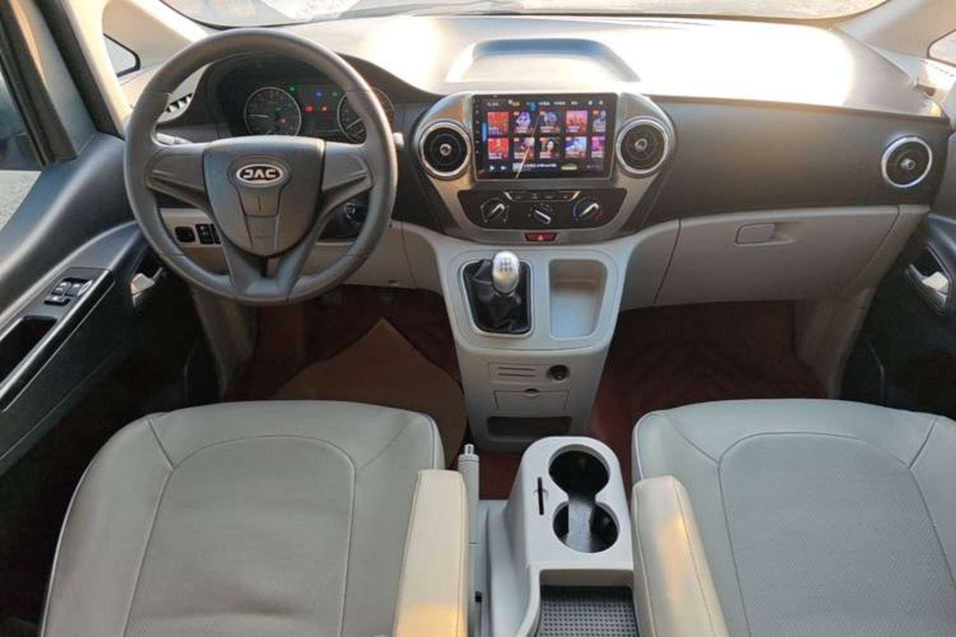 Used JAC Refine M3 2019 IKEA Edition 1.8L Luxury Model Center Console