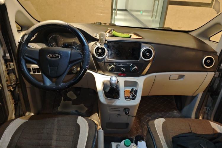 Used JAC Refine M3 2019 Creator Edition 1.8L Luxury Model Center Console
