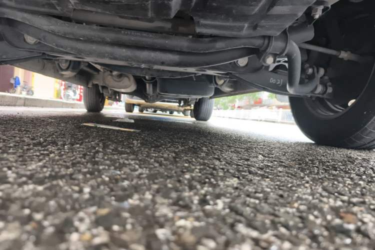 Used JAC Refine M3 2019 1.8L 5-Seater Express Edition Chassis Front