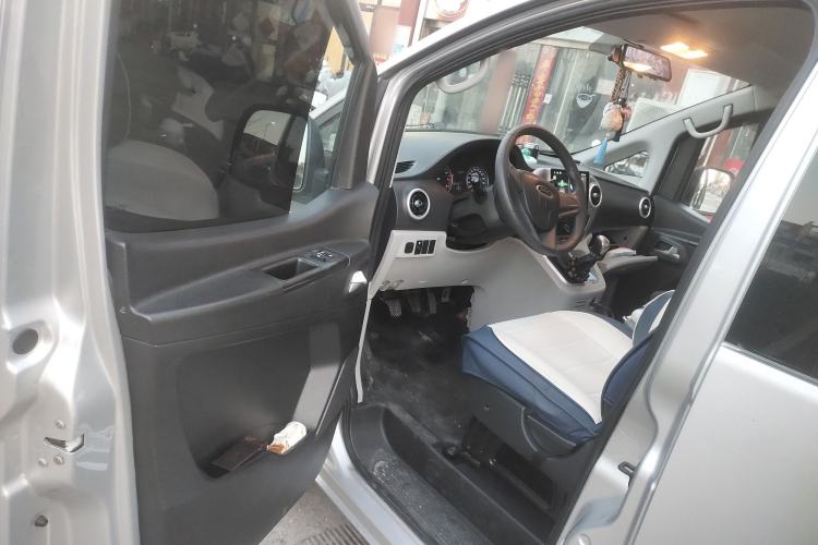 Used JAC Refine M3 2019 Creator Edition 1.8L Luxury Model Driver Seat