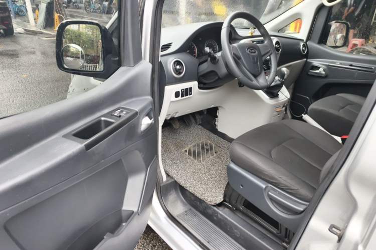 Used JAC Refine M3 2019 1.8L 5-Seater Express Edition Driver Seat