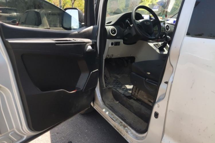 Used JAC Refine M3 2019 Creator Edition 1.8L Luxury Model Driver Seat