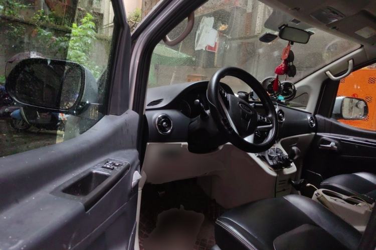 Used JAC Refine M3 2019 IKEA Edition 1.8L Luxury Smart Model Driver Seat