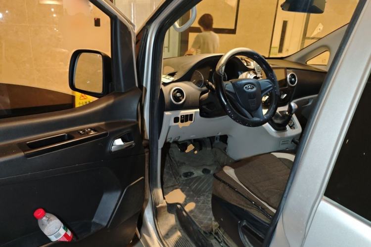 Used JAC Refine M3 2019 Creator Edition 1.8L Luxury Model Driver Seat