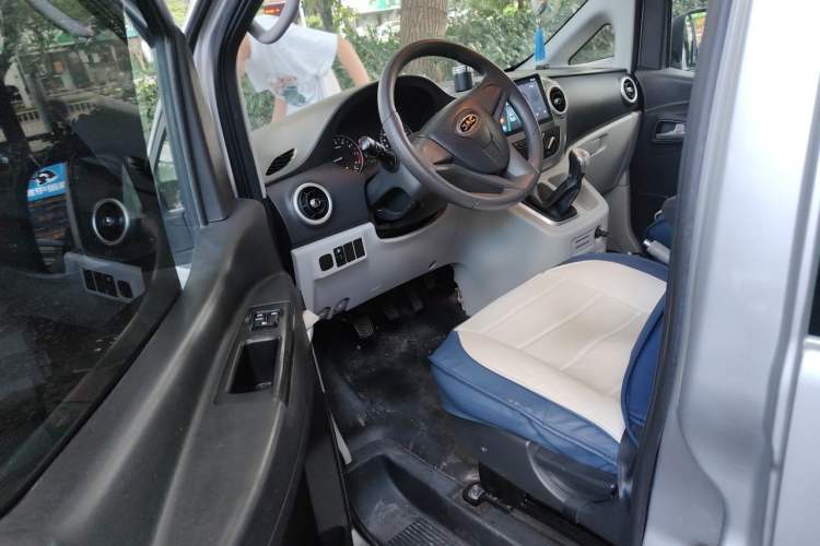 Used JAC Refine M3 2019 Creator Edition 1.8L Luxury Model Driver Seat