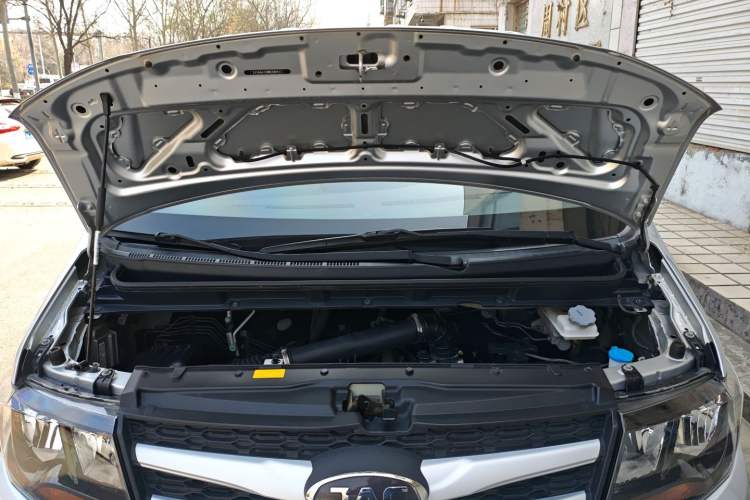 Used JAC Refine M3 2019 PLUS Maker Edition 1.8L Luxury Model Engine Bay