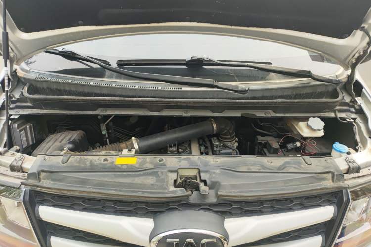 Used JAC Refine M3 2019 PLUS Maker Edition 1.8L Luxury Model Engine Bay