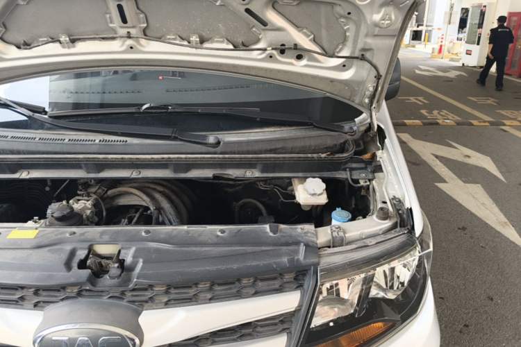 Used JAC Refine M3 2019 1.6L Express Edition Engine Bay Left