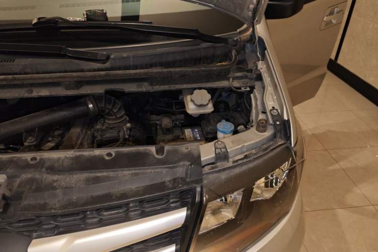 Used JAC Refine M3 2019 Creator Edition 1.8L Luxury Model Engine Bay Left