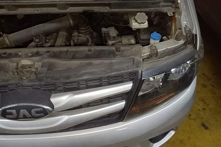Used JAC Refine M3 2019 1.8L 5-Seater Express Edition Engine Bay Left