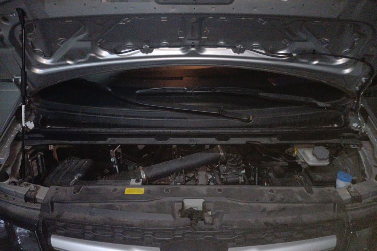 Used JAC Refine M3 2019 1.8L 2-Seat Shuttle Version Engine Bay