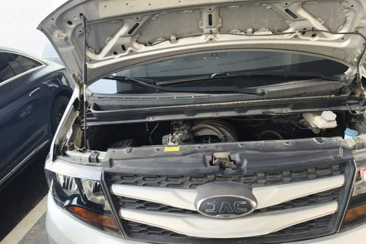 Used JAC Refine M3 2019 1.6L Express Edition Engine Bay Right