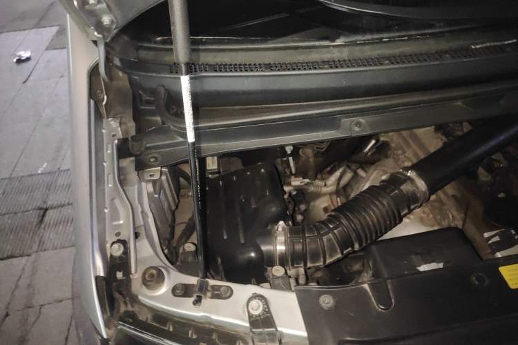 Used JAC Refine M3 2019 Creator Edition 1.8L Luxury Model Engine Bay Right