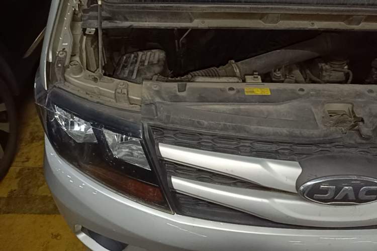 Used JAC Refine M3 2019 1.8L 5-Seater Express Edition Engine Bay Right