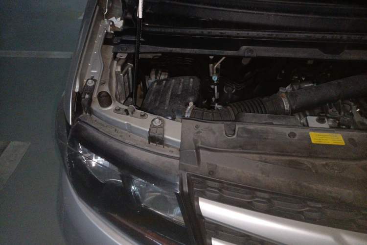 Used JAC Refine M3 2019 1.8L 2-Seat Shuttle Version Engine Bay Right