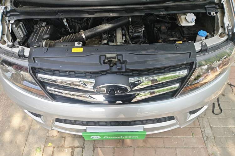Used JAC Refine M3 2019 PLUS Creator Edition 1.8L Luxury Smart Model Engine Bay