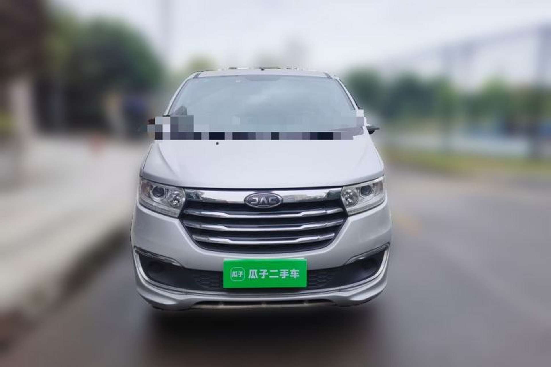 Used JAC Refine M3 2019 PLUS IKEA Edition 1.8L Luxury 9-Seater Exterior 1