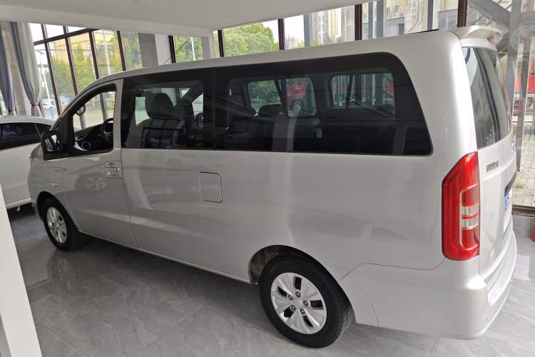 Used JAC Refine M3 2019 PLUS Maker Edition 1.8L Luxury Model Exterior 5