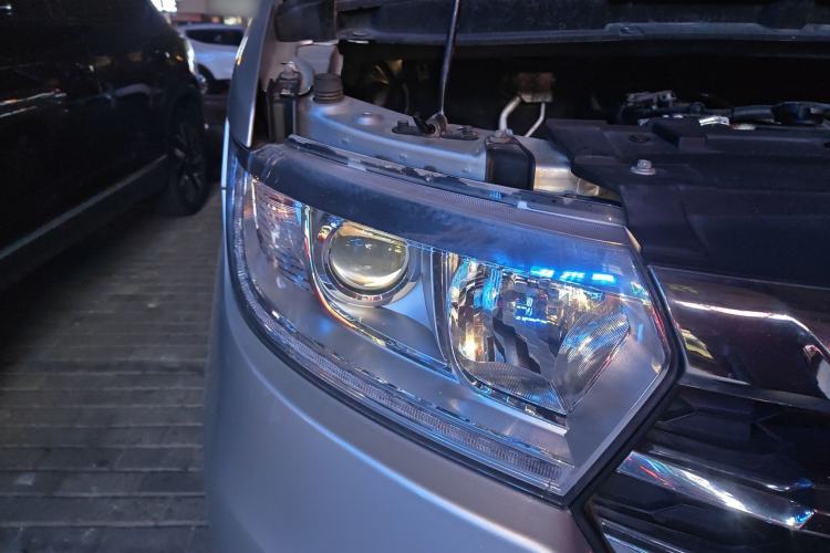Used JAC Refine M3 2019 IKEA Edition 1.6L Luxury Smart Model Exterior 6