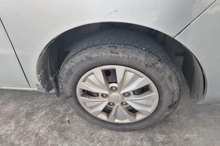 Used JAC Refine M3 2019 Creator Edition 1.8L Luxury Model Exterior 7