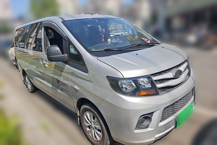 Used JAC Refine M3 2019 PLUS Maker Edition 1.8L Luxury Model Front Right 45 Deg