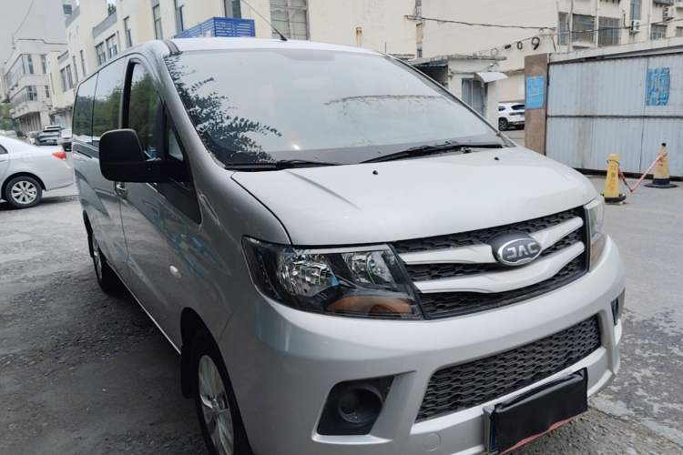 Used JAC Refine M3 2019 PLUS Maker Edition 1.8L Luxury Model Front Right 45 Deg