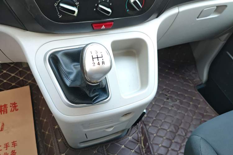 Used JAC Refine M3 2019 PLUS Maker Edition 1.8L Luxury Model Gear Lever