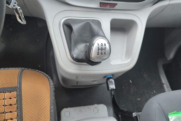 Used JAC Refine M3 2019 PLUS Maker Edition 1.8L Luxury Model Gear Lever